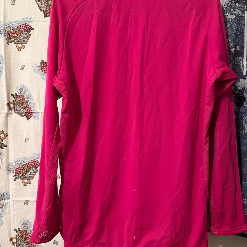 Pearl Izumi women’s bicycling shirt.